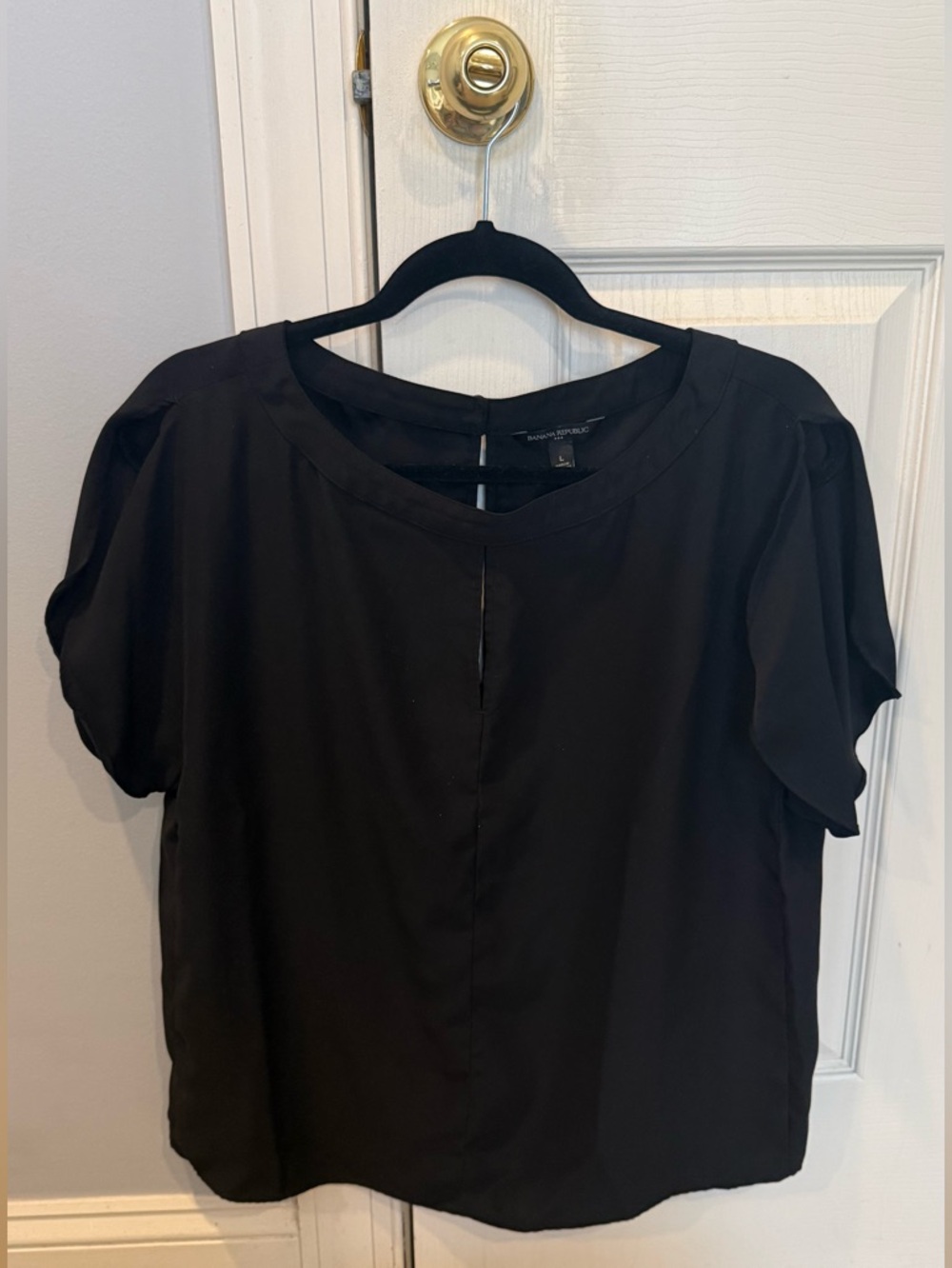 Banana Republic Scoop Neck Short Sleeve Blouse